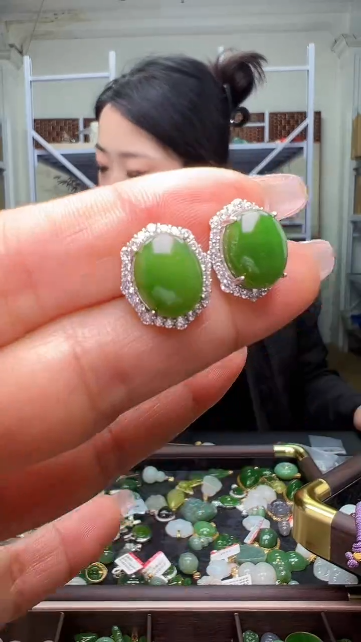 颈饰银S925镶嵌和田玉（多样性发货.发其一)12.30.90