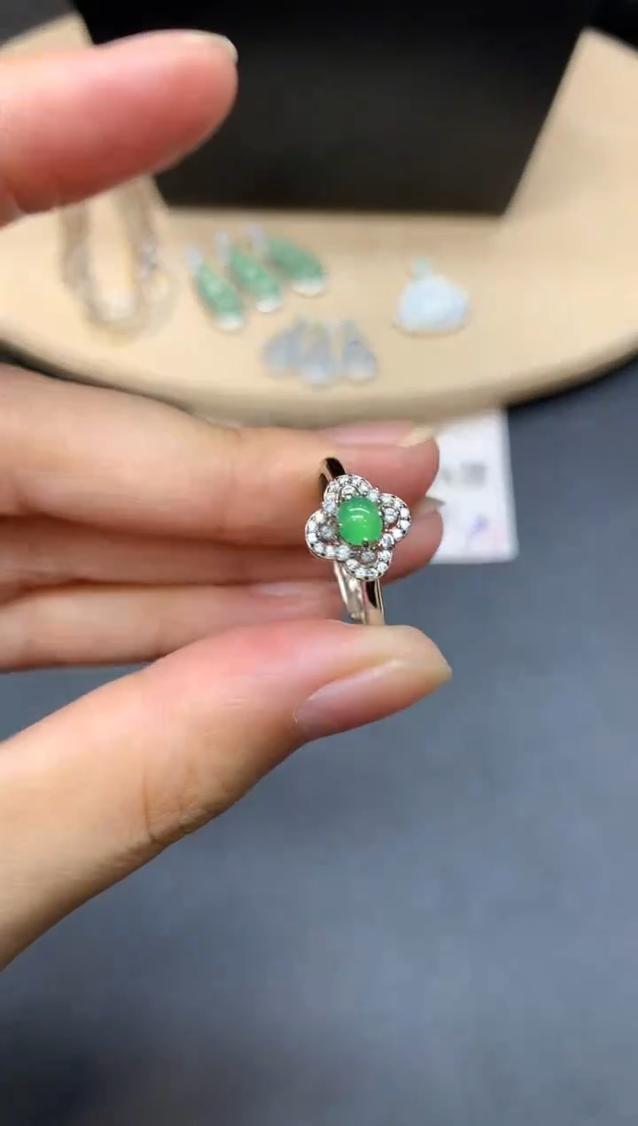 【闪购商品】翡翠戒指银S925镶嵌蛋面【无服务费】