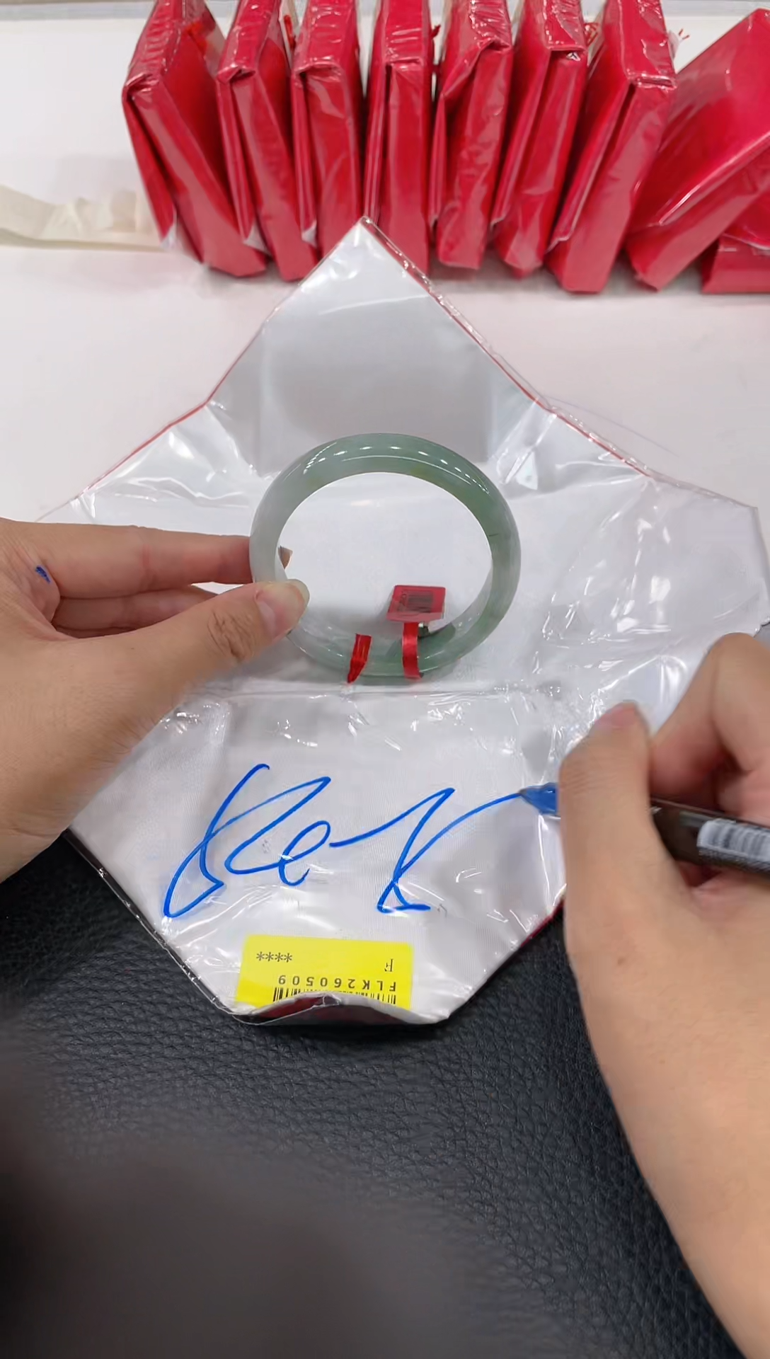 【闪购商品】翡翠手镯未镶嵌手镯