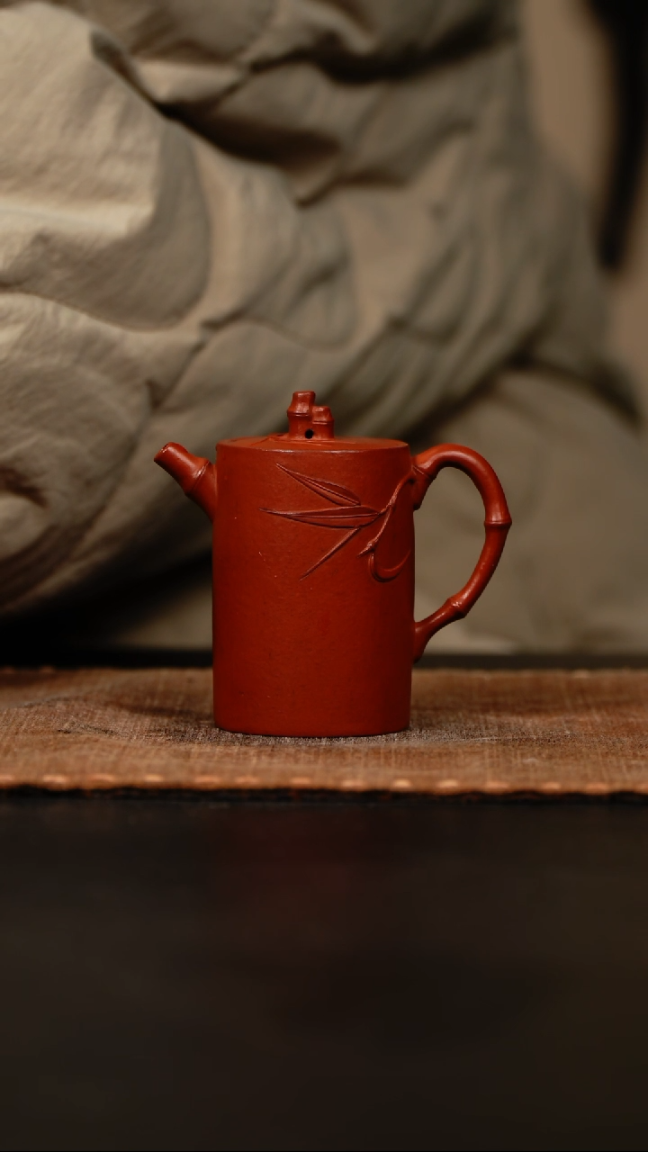 【闪购商品】紫砂茶壶竹段壶大红袍55cc