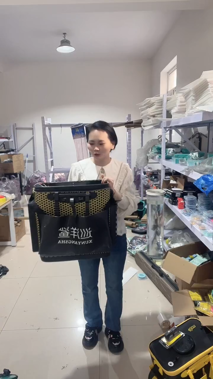 42厘米注塑桶 带插杆测包