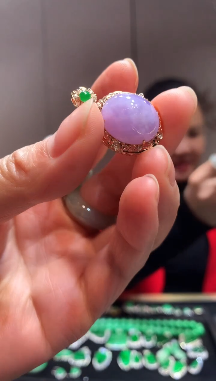 【闪购商品】翡翠吊坠(不含链)18K金镶嵌吊坠