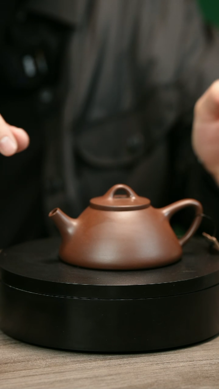 茶壶紫砂青**歌H1462赵信军光素水波石瓢