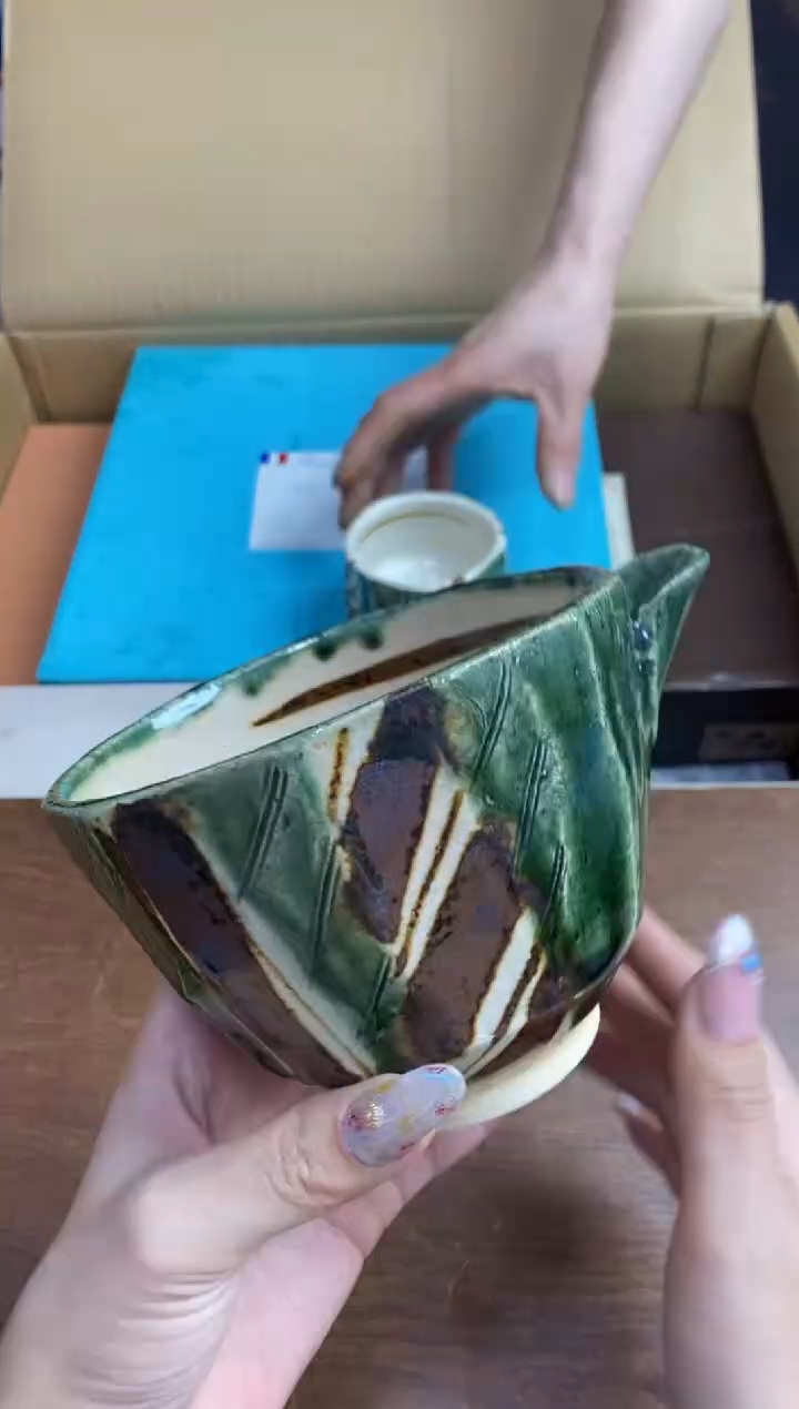 【闪购商品】瓷片隆莲瓷器欢迎大家