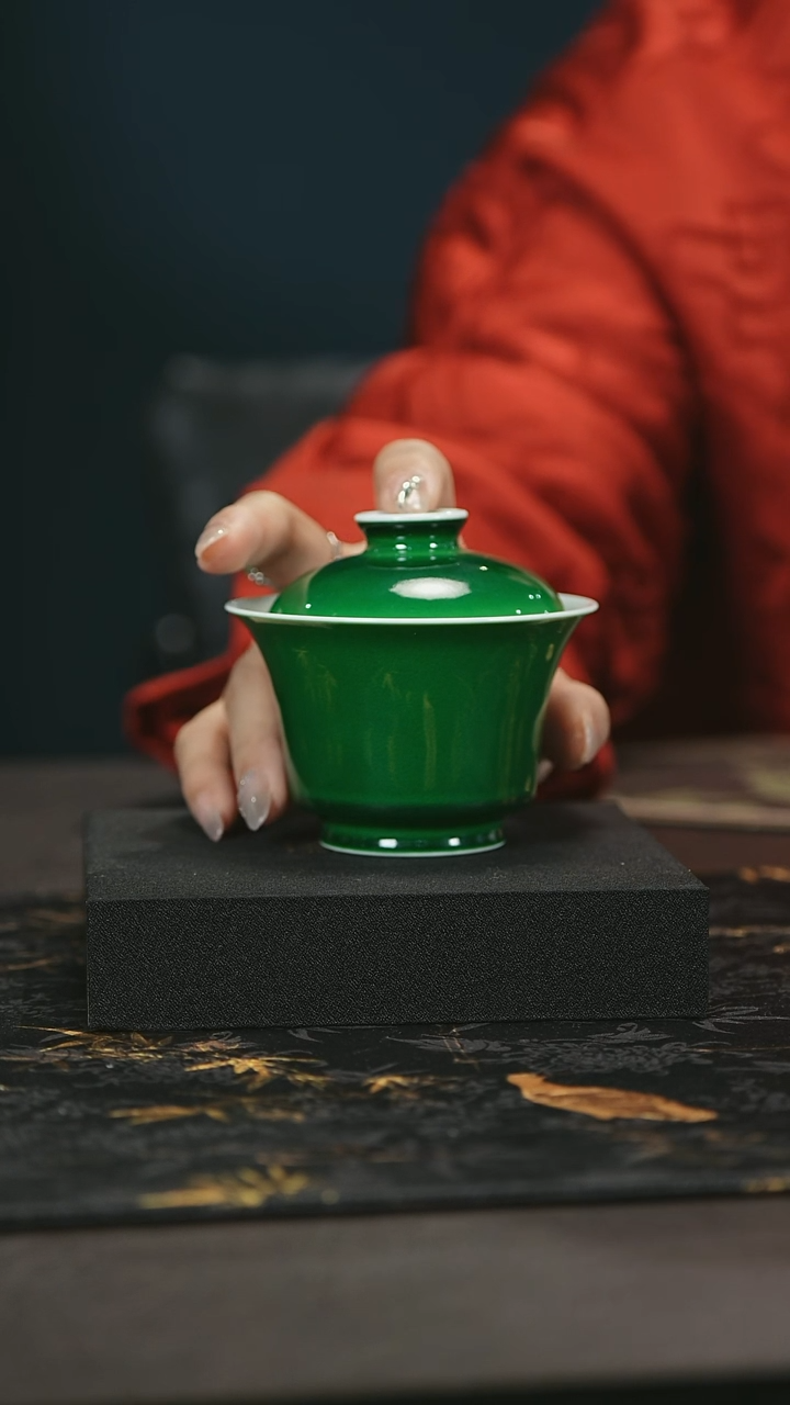 【闪购商品】瓷唐里郎窑绿马蹄盖碗