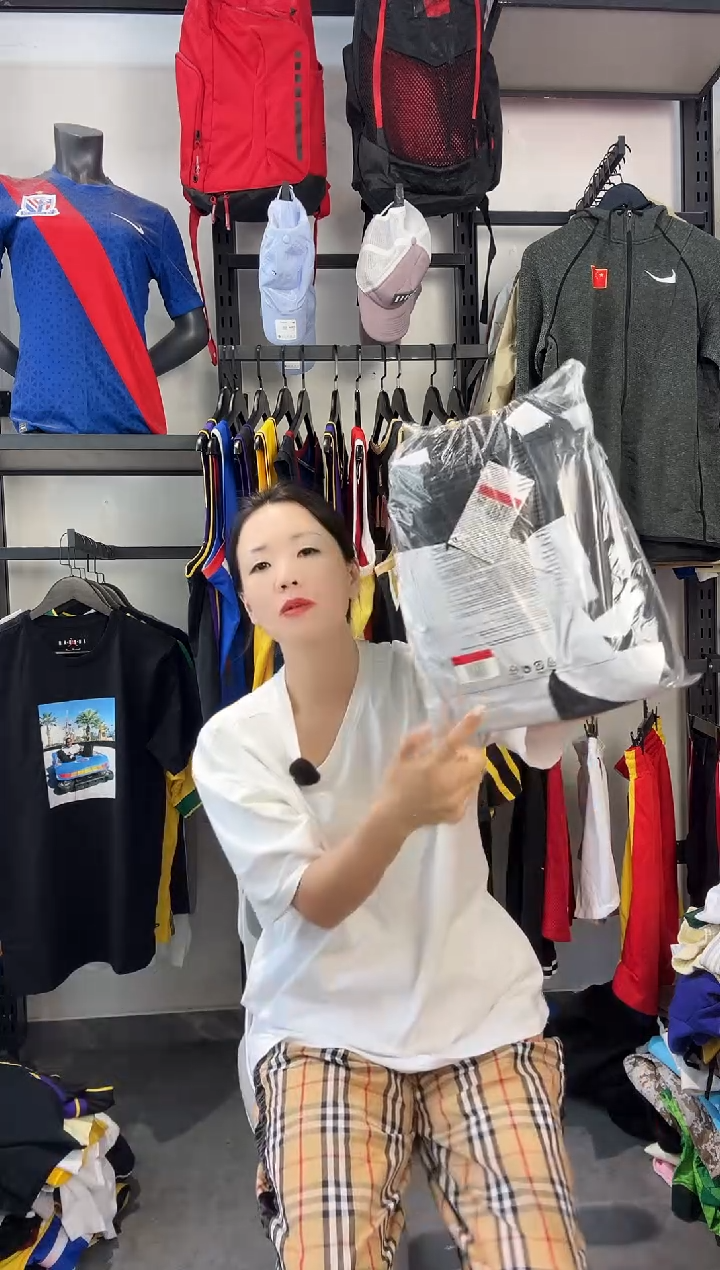 761·编码 瑕疵款直播间过款为准 尺码·XL
