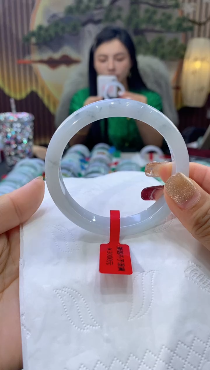 【闪购商品】翡翠手镯未镶嵌多人00095