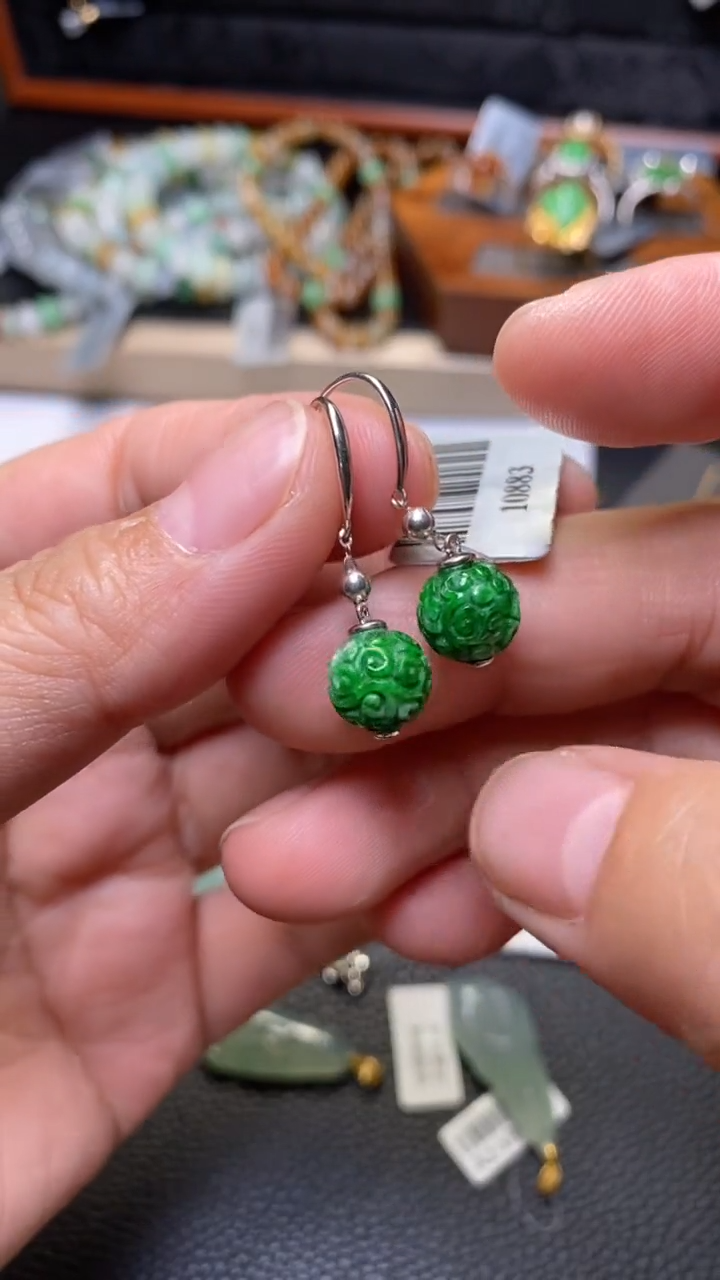 翡翠18K金镶嵌颈饰净货36707