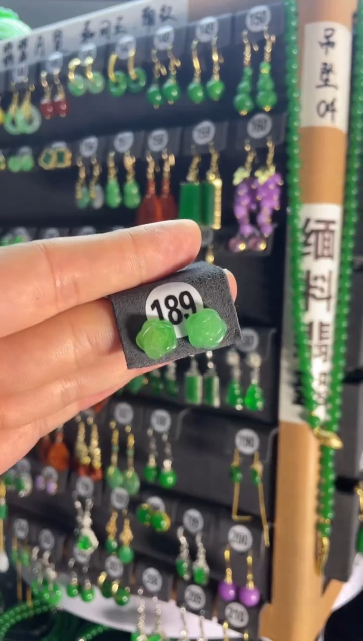 【闪购商品】翡翠耳饰银S925镶嵌189....