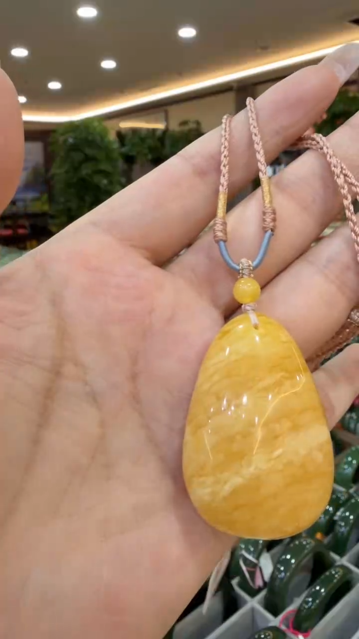 琥珀颈饰未镶嵌挂件