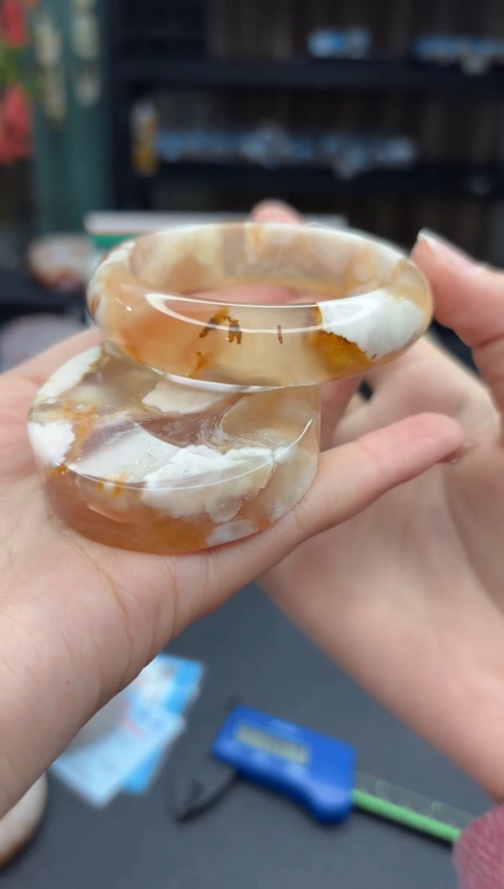 【闪购商品】石英质玉手镯未镶嵌207（55圈赠送镯心）