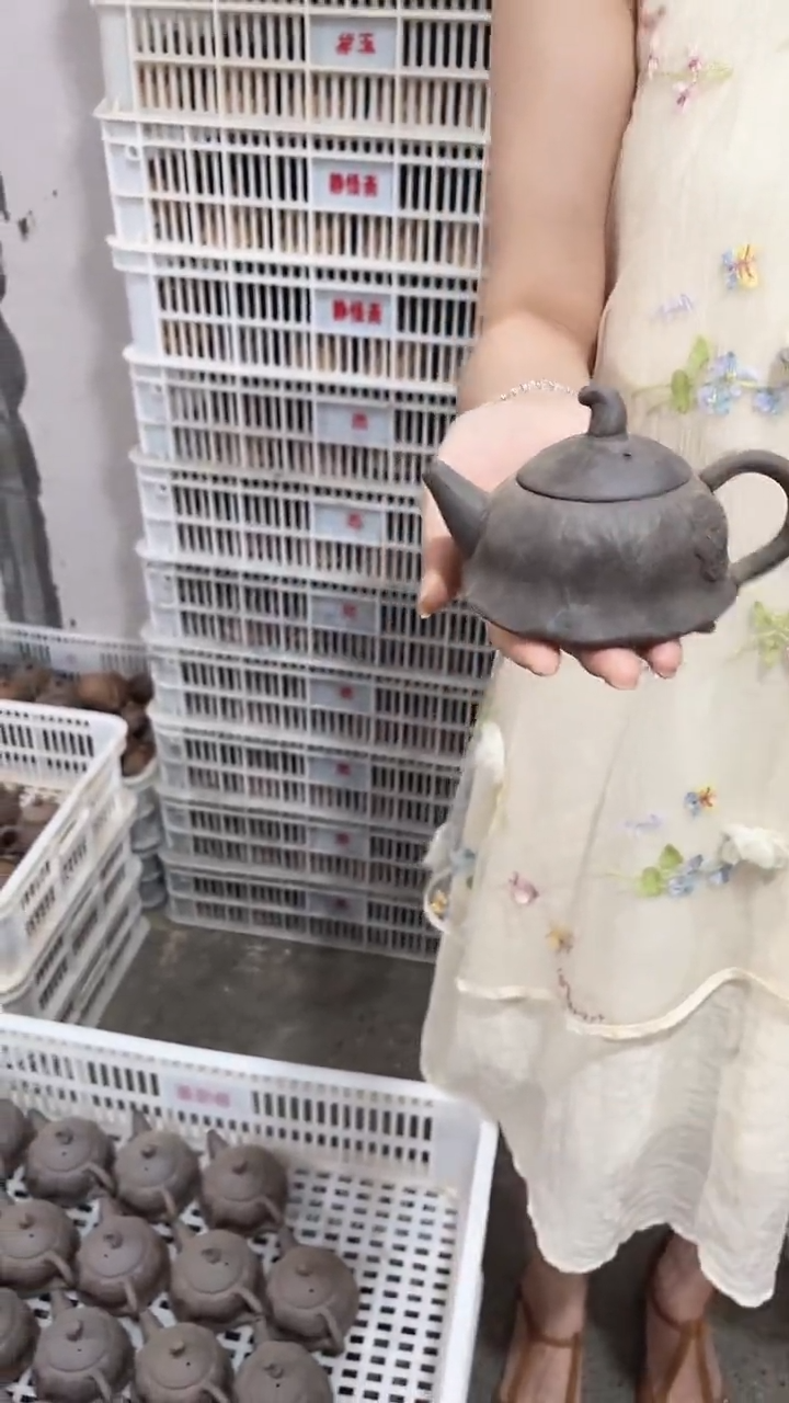 原矿老岩泥黑金沙 莲蓬壶