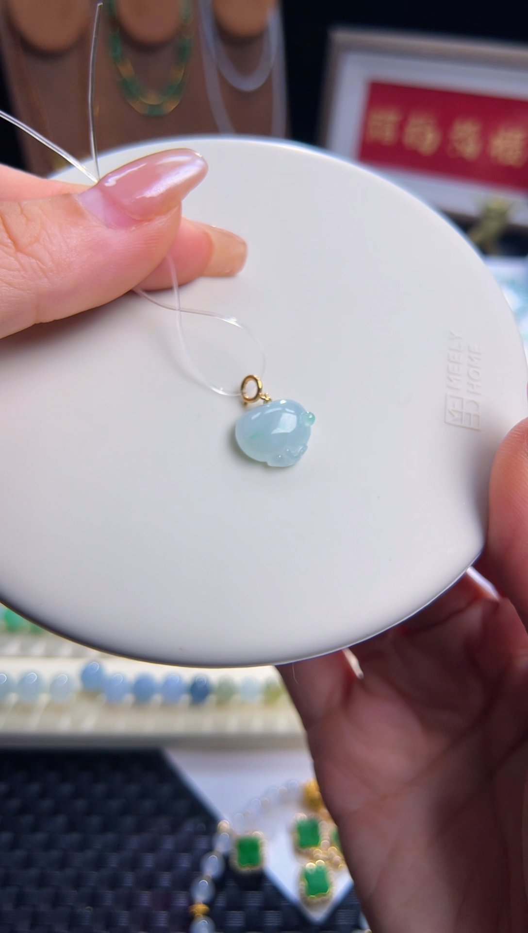 吊坠(不含链)18K金镶嵌翡翠种老起胶小苹果提溜飘金丝绿！大漏！