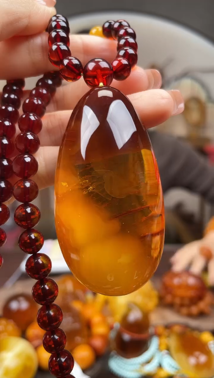 【闪购商品】琥珀裸石未镶嵌首饰 假1赔4 （多样性发货1件