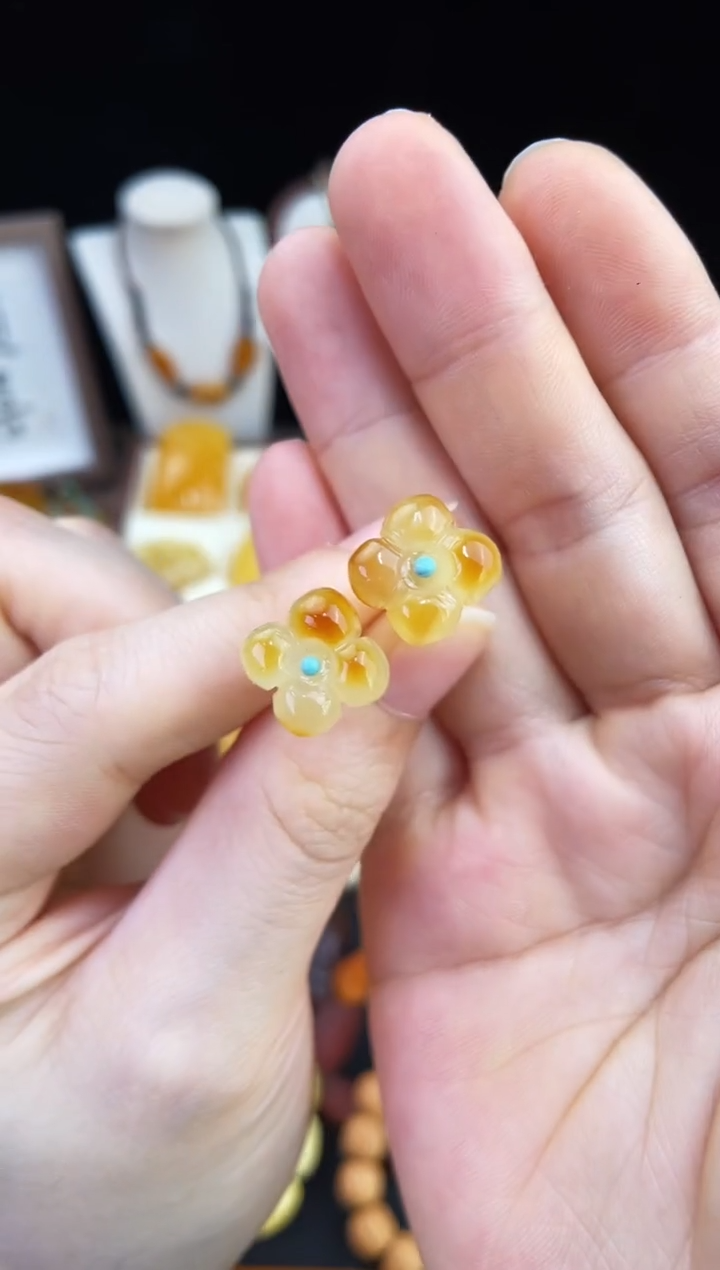 琥珀未镶嵌珠宝奇石柒月