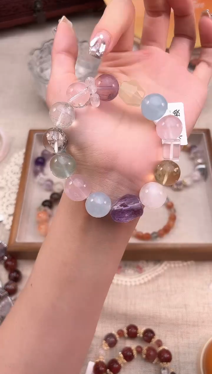 【闪购商品】水晶手链未镶嵌多样性发货发其一颜色微差