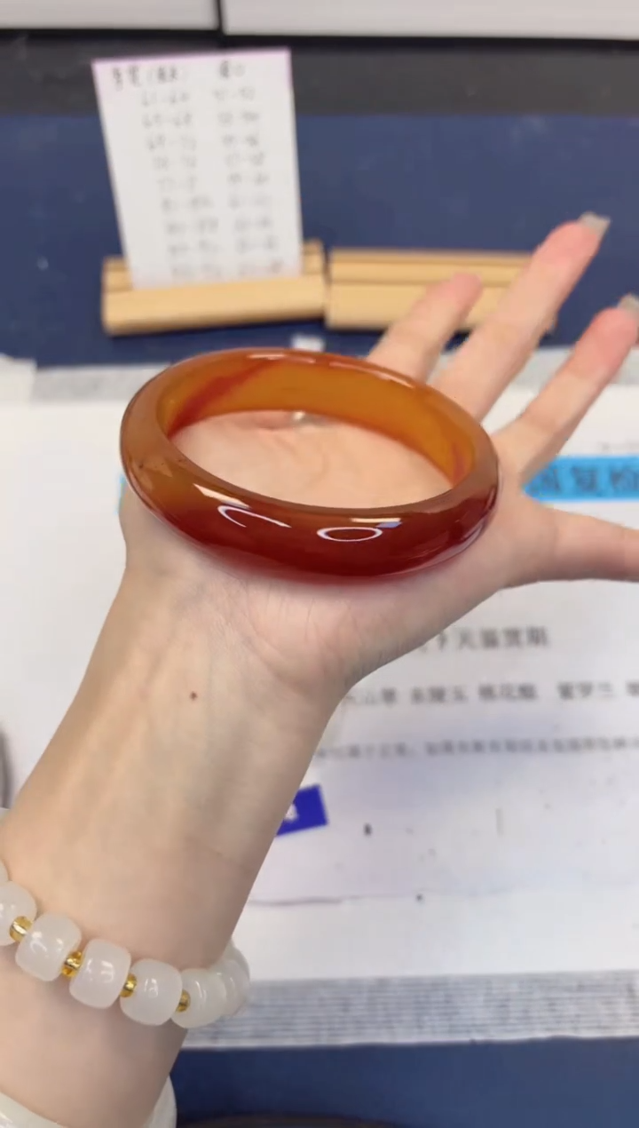 【闪购商品】石英质玉手镯未镶嵌211-玛瑙-圈口65