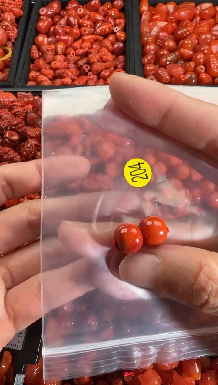 【闪购商品】南红玛瑙颈饰未镶嵌1