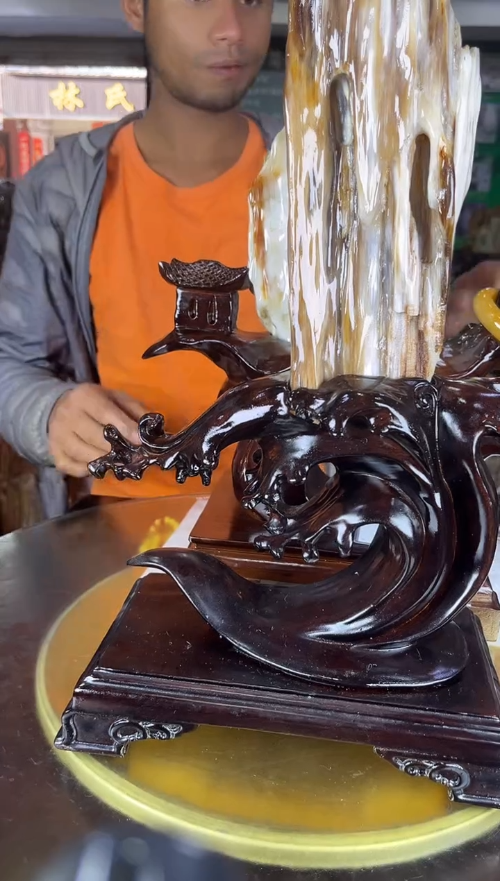 缅甸天然树化玉精品居家摆件