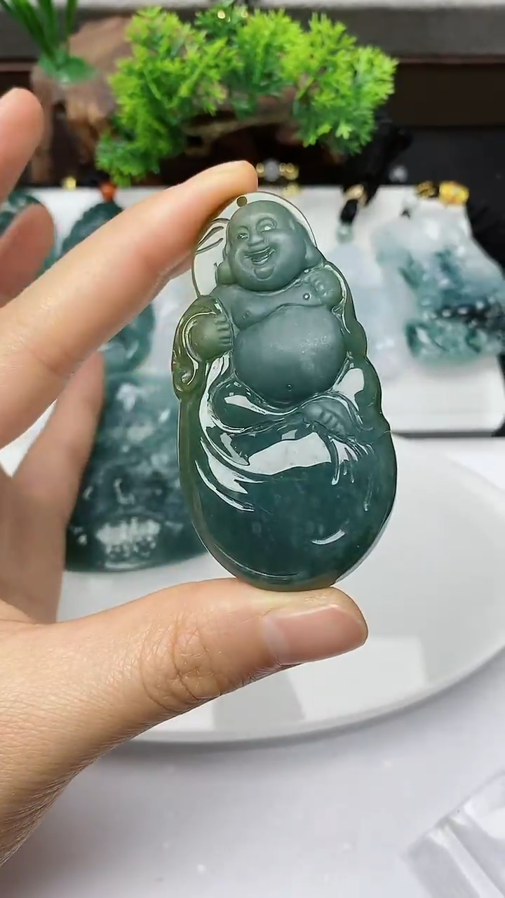 【闪购商品】翡翠颈饰未镶嵌         