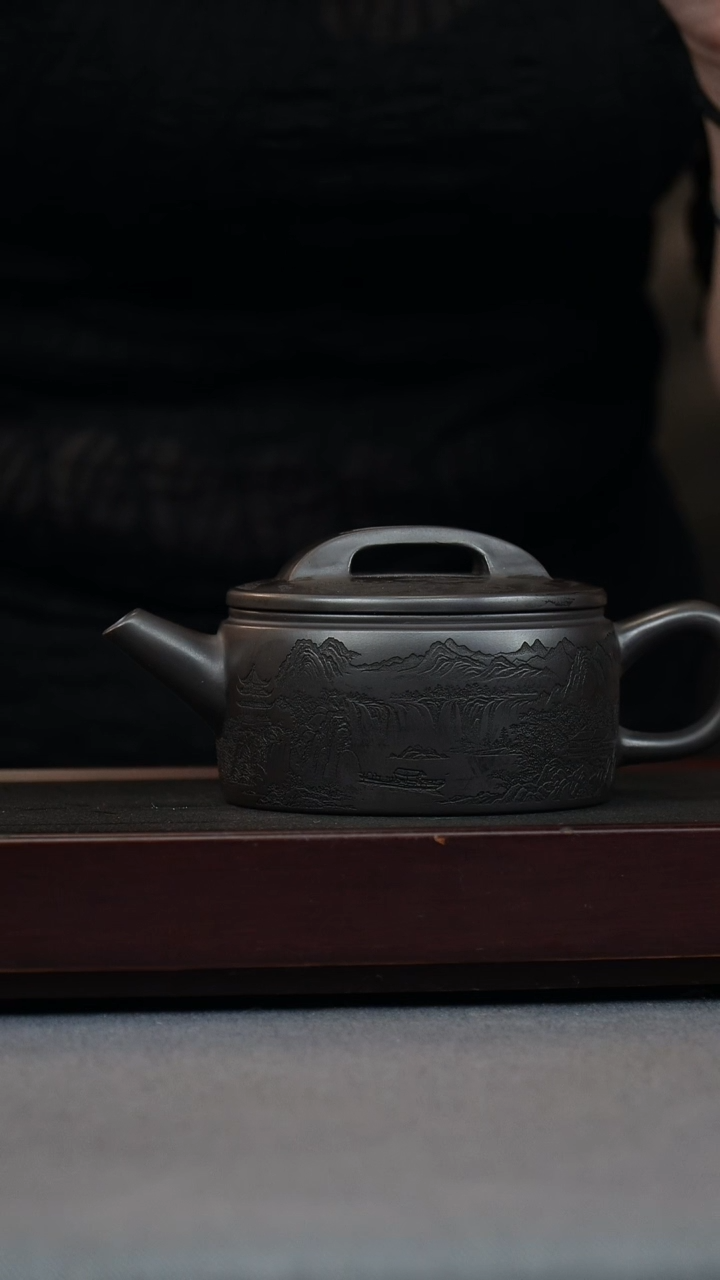 【闪购商品】紫砂茶壶石黄 山水汉瓦