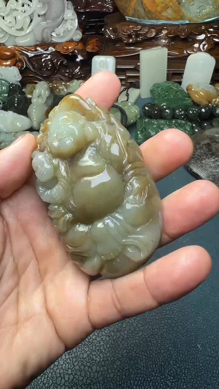 未镶嵌和田玉把件-