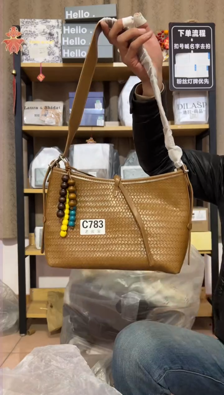 小牛剖层皮革老张家女包783