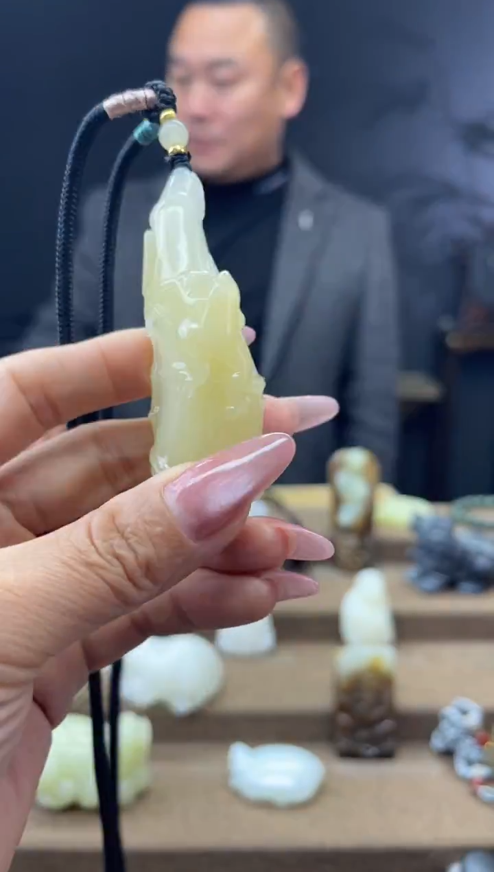 颈饰未镶嵌和田玉1