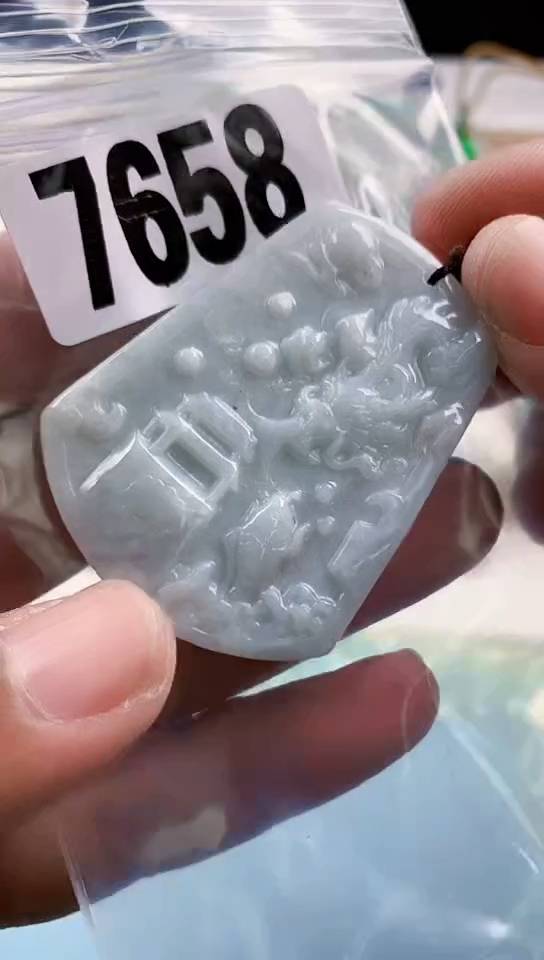 【闪购商品】翡翠挂件未镶嵌天然翡翠吊坠挂件