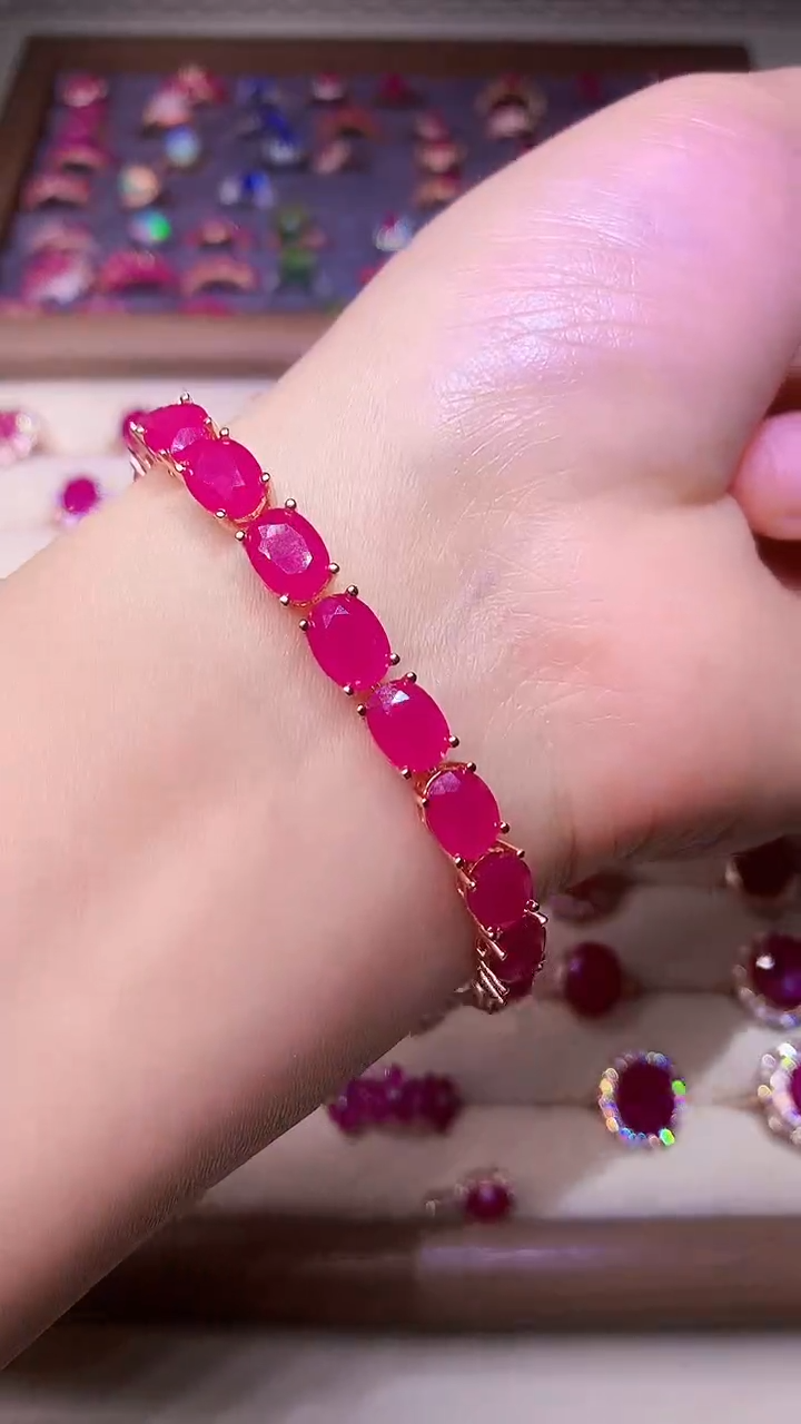 【闪购商品】红宝石手链银S925镶嵌000