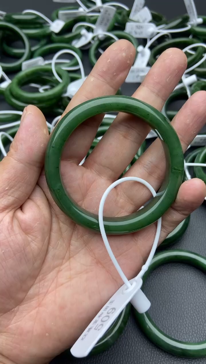 未镶嵌手镯和田玉（碧玉）12-58.2