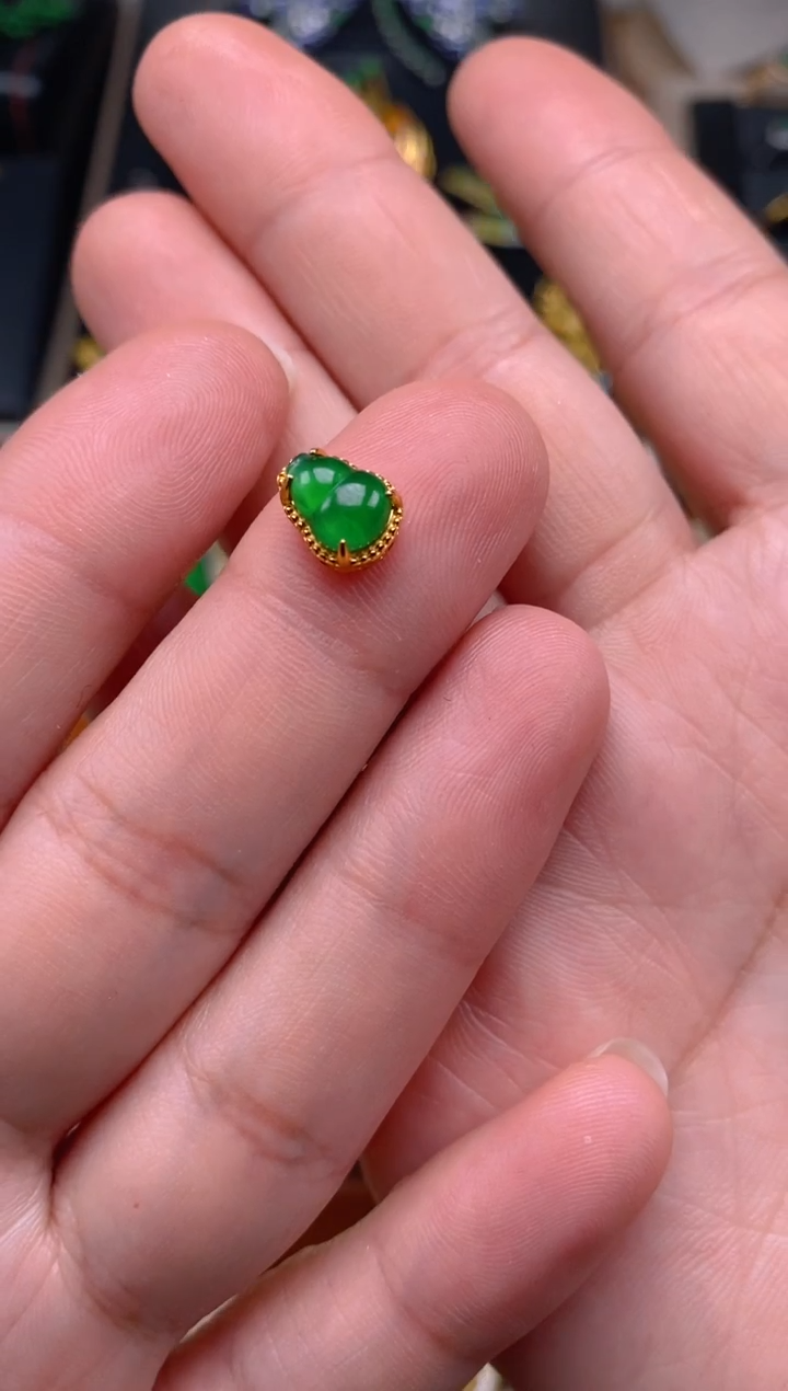 【闪购商品】翡翠吊坠(不含链)银S925镶嵌葫芦