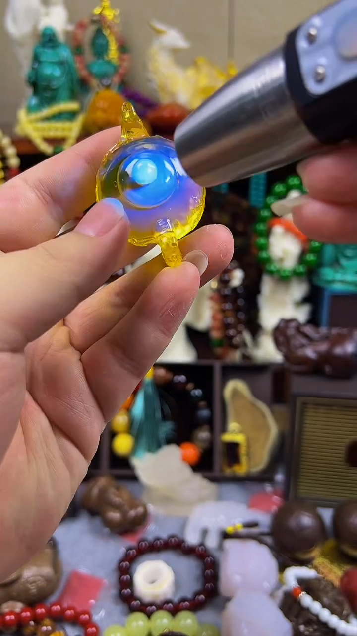 未镶嵌琥珀裸石主播推荐！主播推荐！