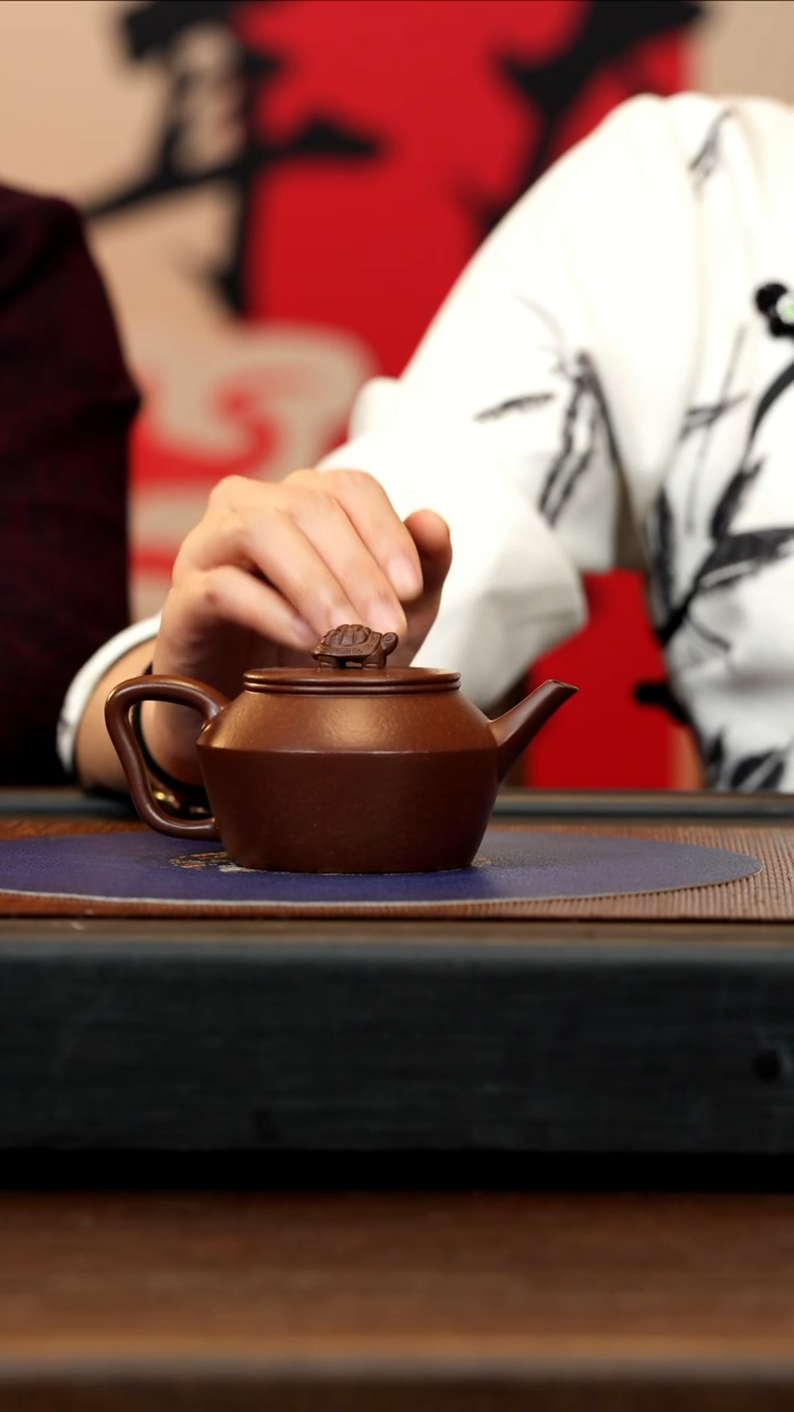 【闪购商品】紫砂茶壶LHQ 龙血砂 富甲一方 180cc