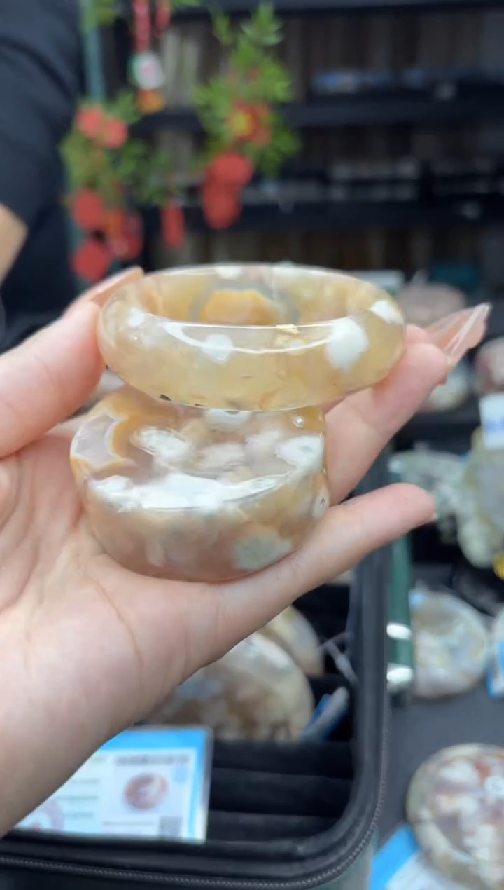 【闪购商品】石英质玉手镯未镶嵌697（54圈赠送镯心）