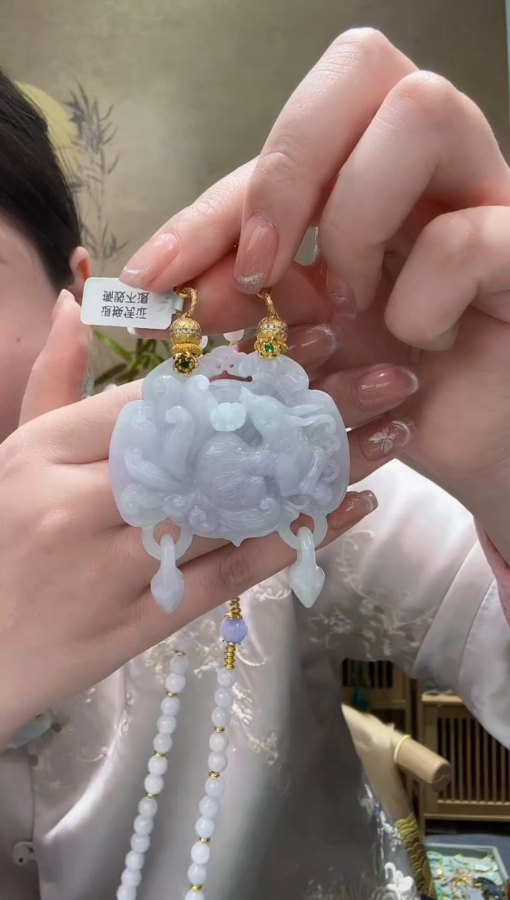 【闪购商品】翡翠颈饰未镶嵌吊坠