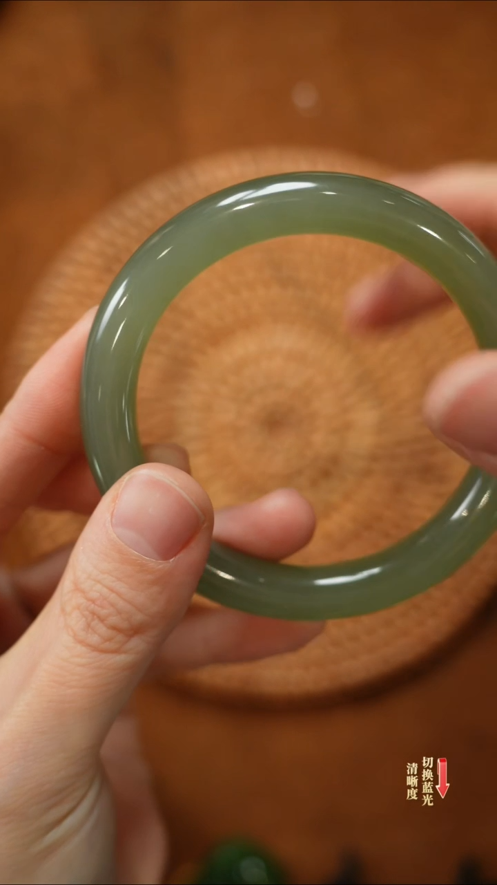 【闪购商品】和田玉手镯未镶嵌0208-023（54圈口）