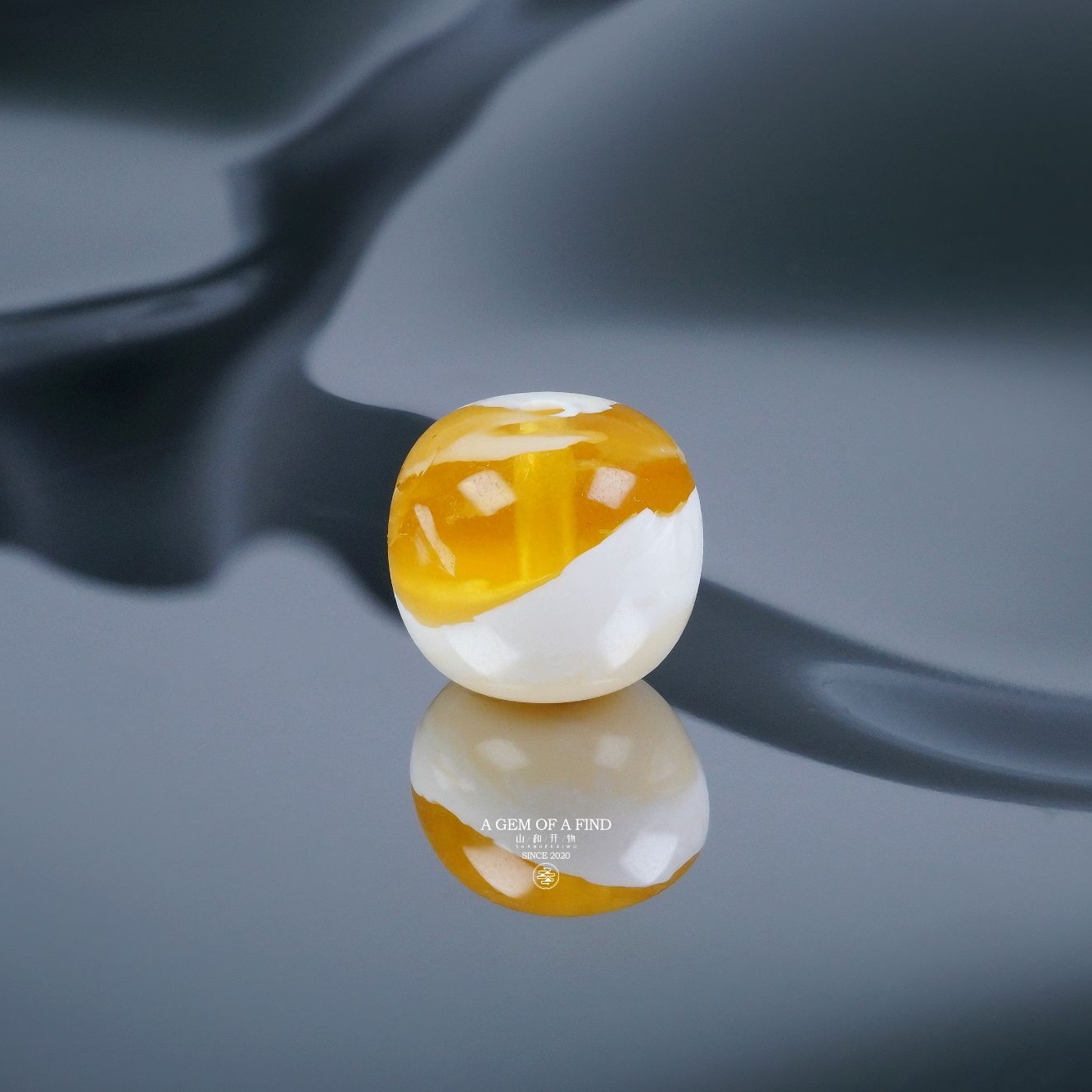 山和开物｜10.5mm「日照金山」金瓷白溶洞老型文玩配饰 天然琥珀蜜蜡