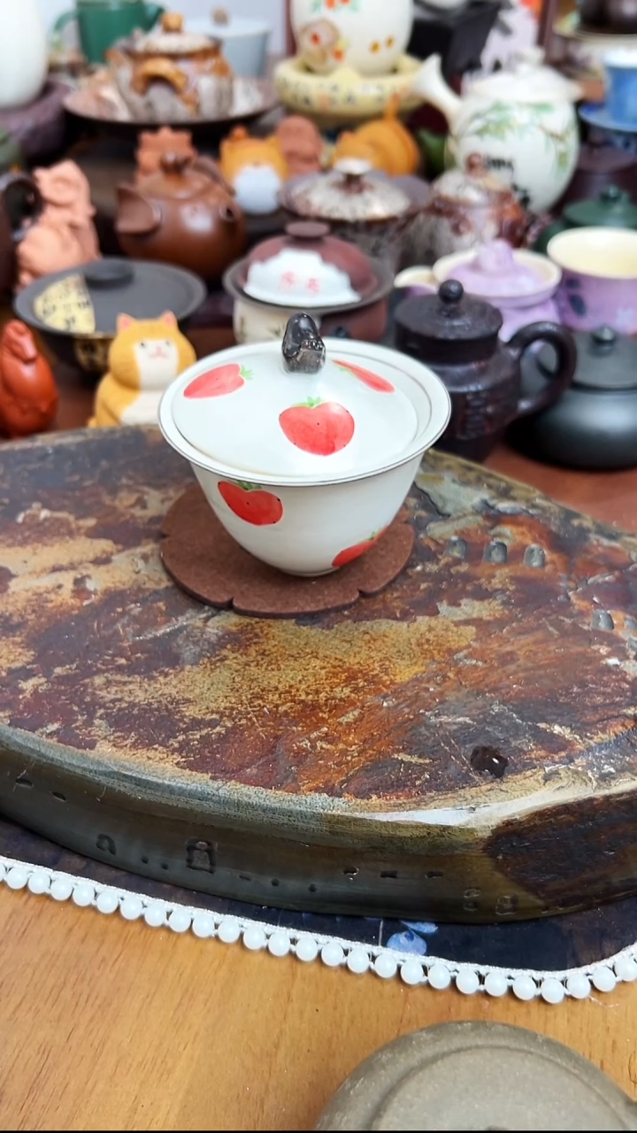 【茶瓷物语】微瑕草莓盖碗046