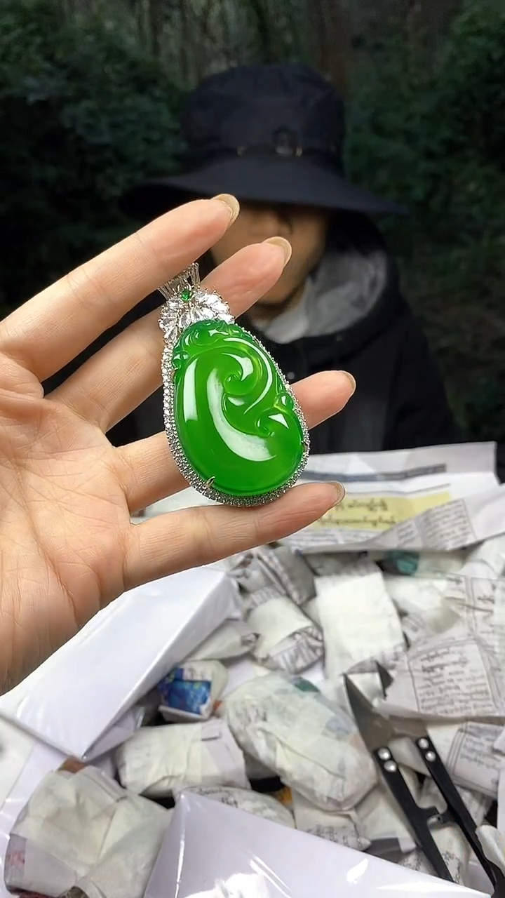 满色吊坠 所见即所得！！