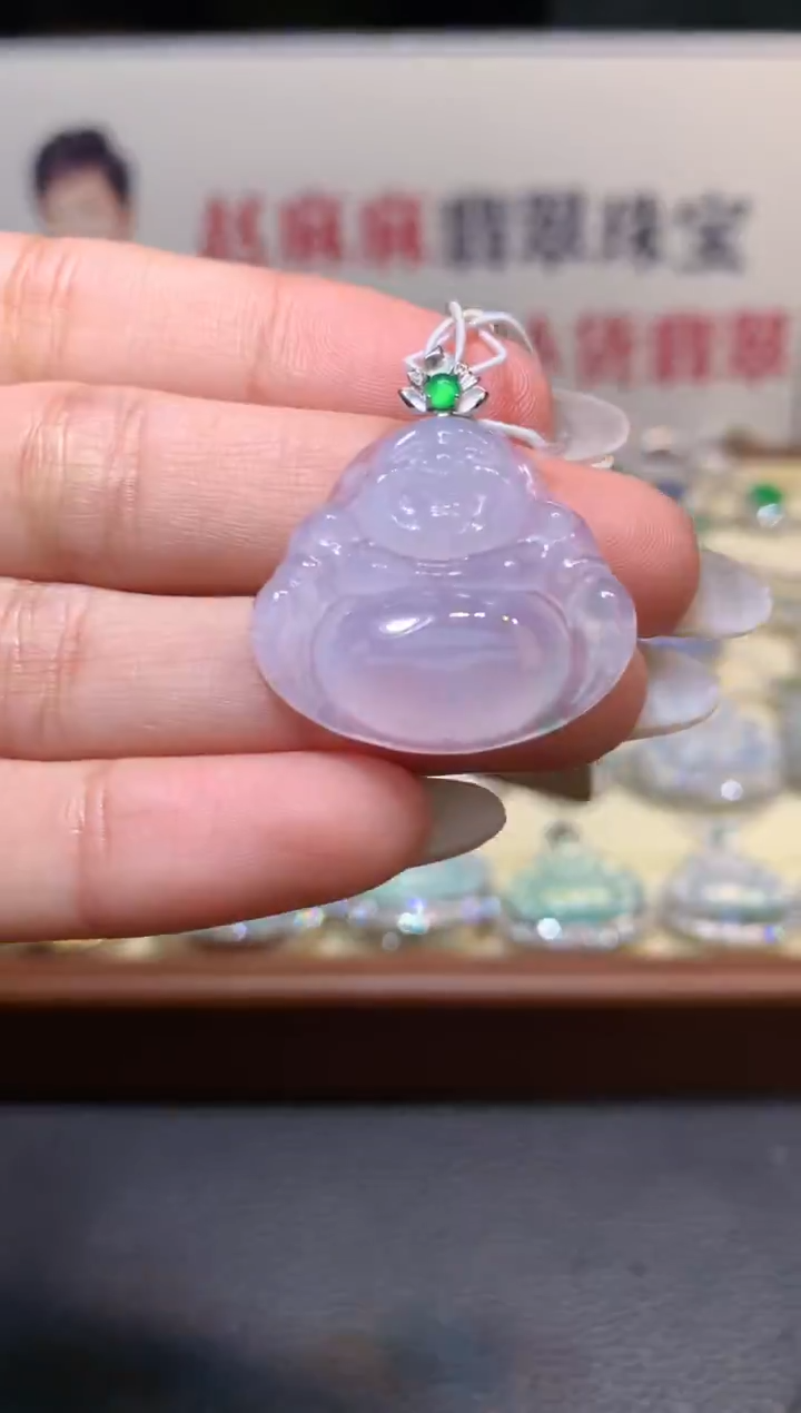 颈饰18K金镶嵌翡翠1