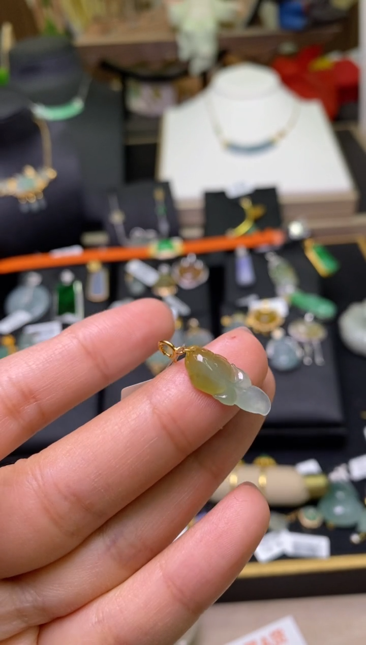 【闪购商品】翡翠颈饰18K金镶嵌净货18077