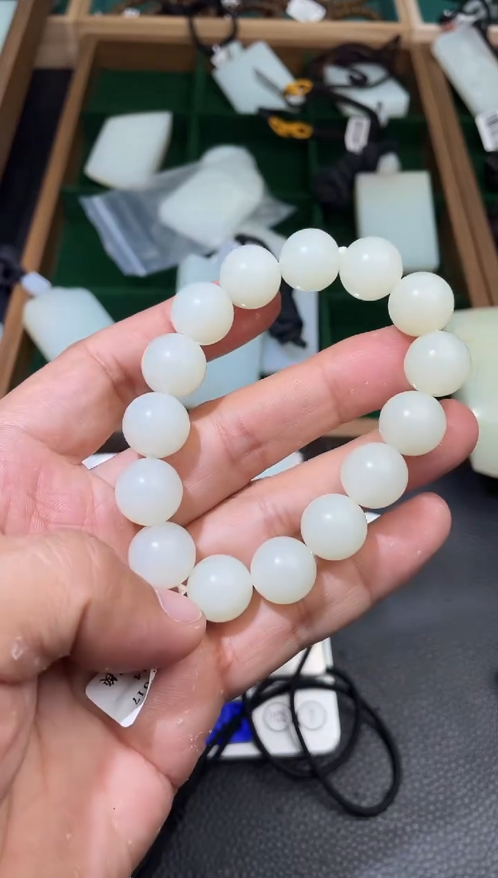 未镶嵌手串和田玉手串卡14