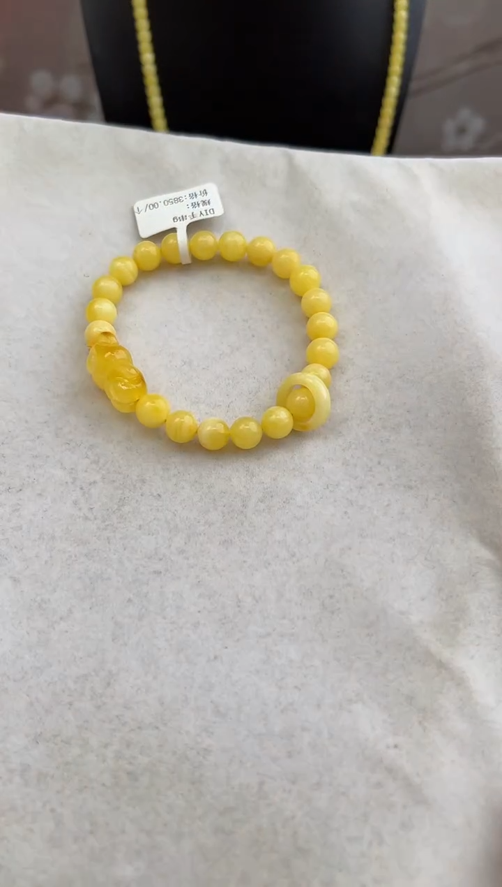 【闪购商品】琥珀裸石未镶嵌10207133-手串