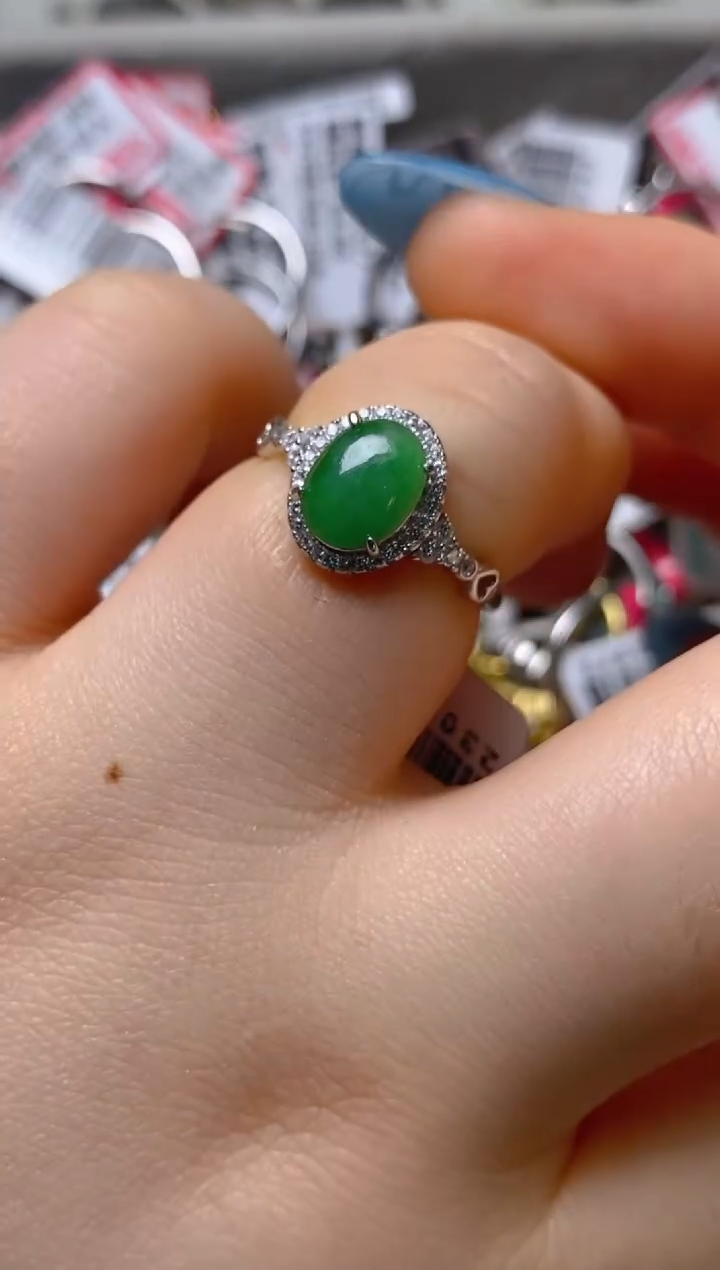 银S925镶嵌戒指翡翠百内无证书
