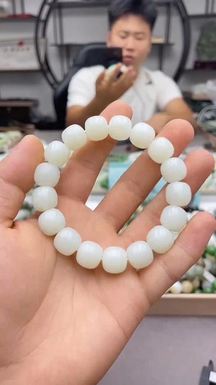 手串未镶嵌和田玉俄白13老型