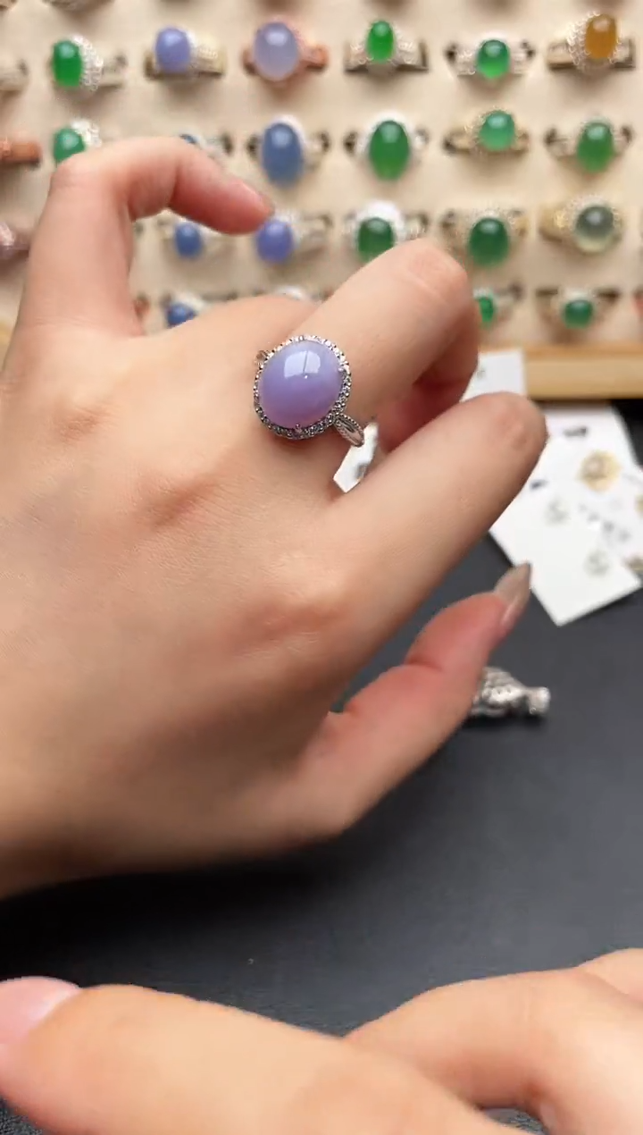 未镶嵌戒指翡翠一物一证一礼盒