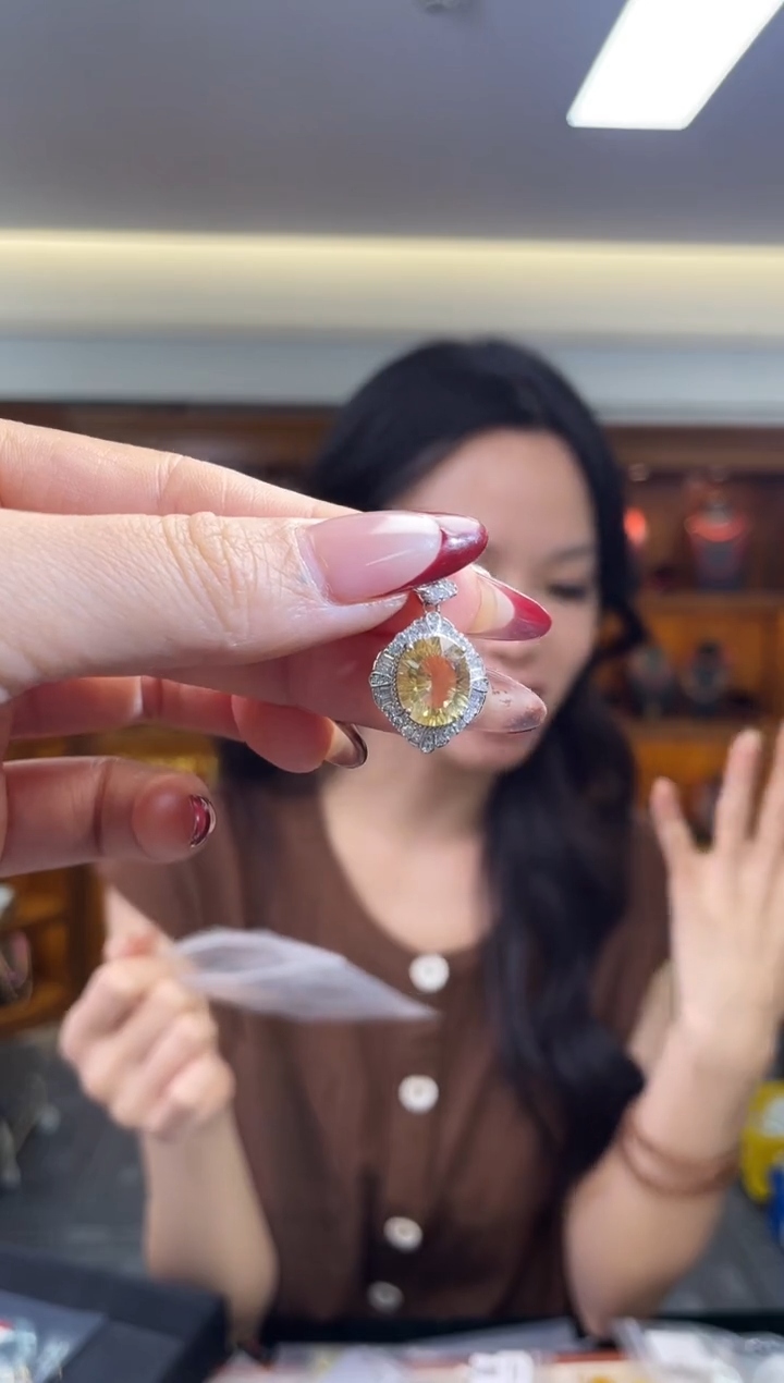 颈饰未镶嵌水晶（多样性发一件）