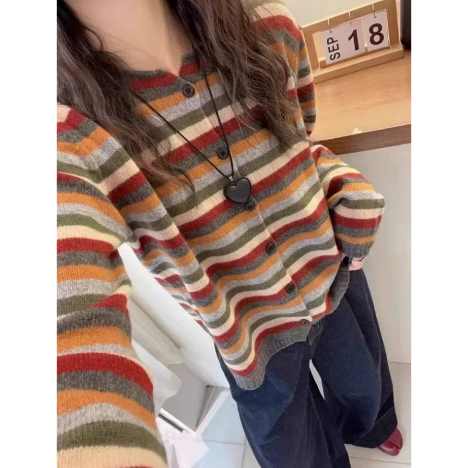 早秋新款彩虹圆领针织条纹开衫上衣女
