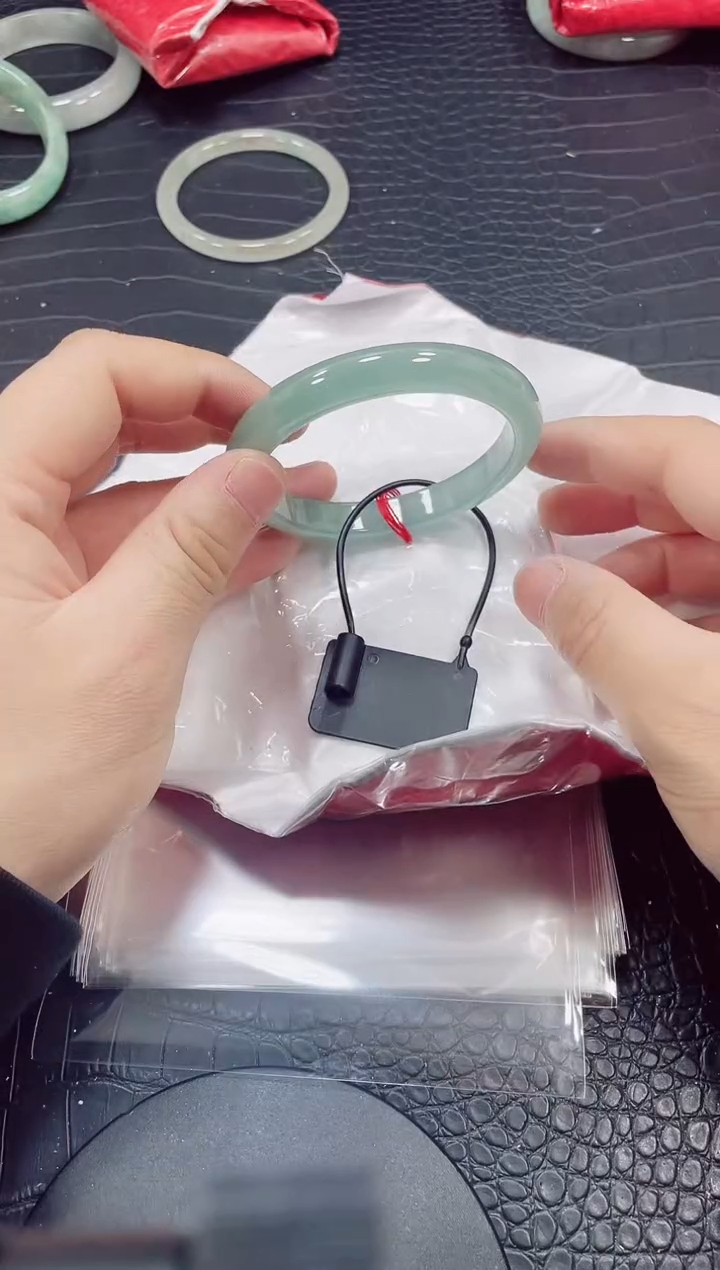 非金属无小哥126号手镯62.6圈口